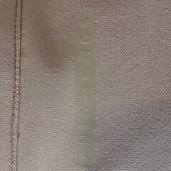 7Diamonds REV™ Crop Quarter-Zip Camel  Size M - Picture 3 of 8